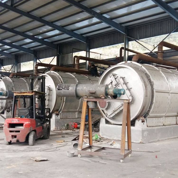 廢舊輪胎煉油 舊輪胎煉油 廢塑料裂解設備煉油 廢舊塑料煉油設備油泥處理02.jpg